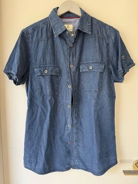 Scott James Men’s short sleeved denim button up shirt